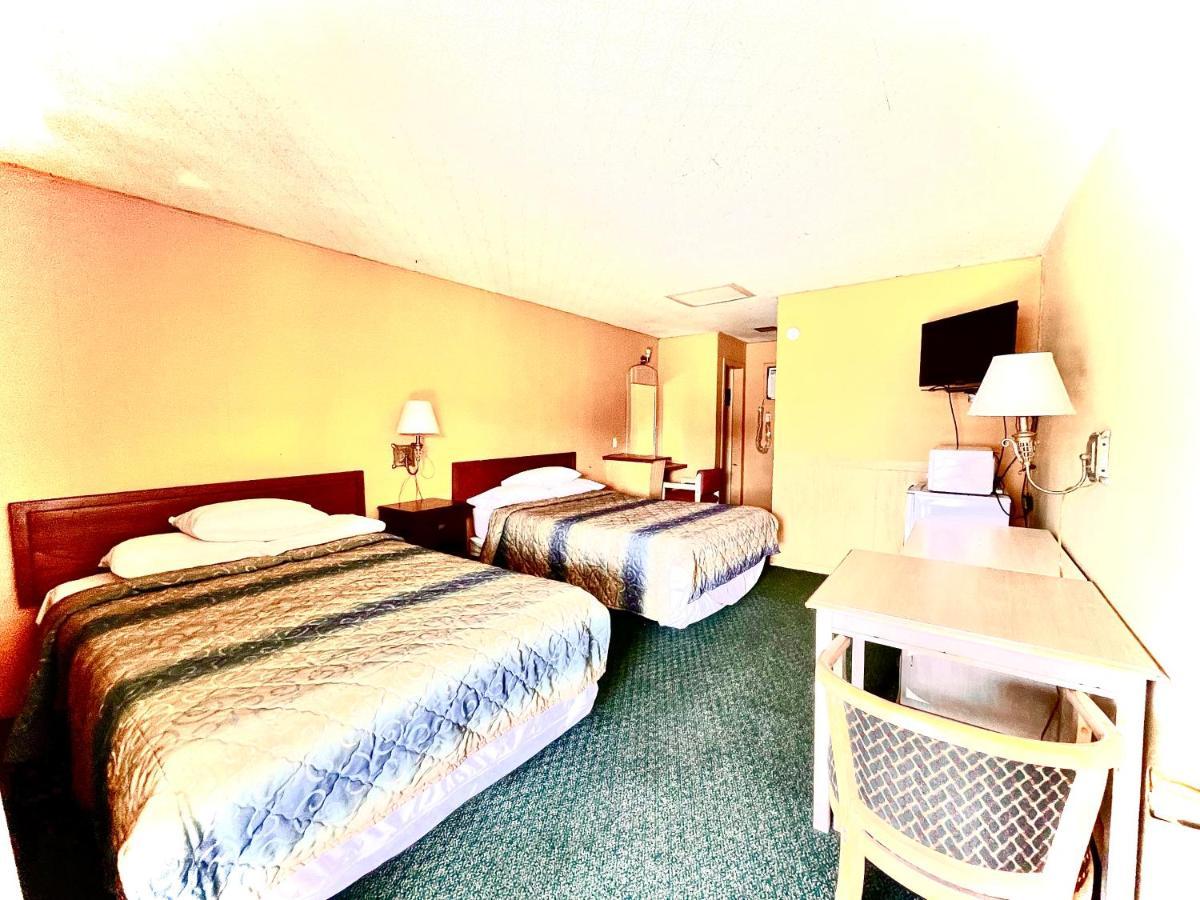 ארנזאס פאס Tropic Motel מראה חיצוני תמונה