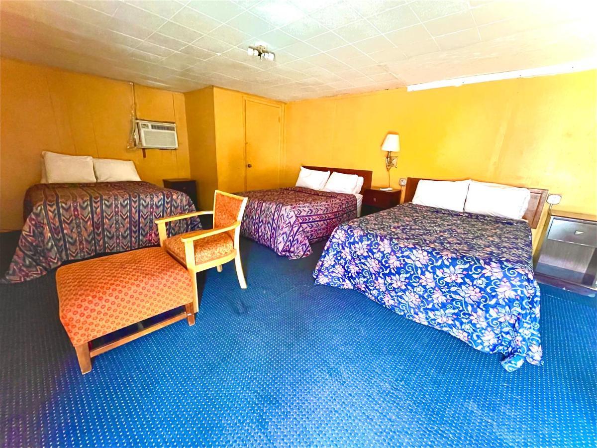 ארנזאס פאס Tropic Motel מראה חיצוני תמונה