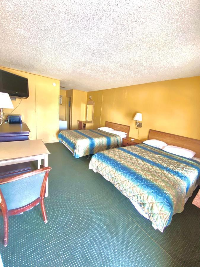 ארנזאס פאס Tropic Motel מראה חיצוני תמונה