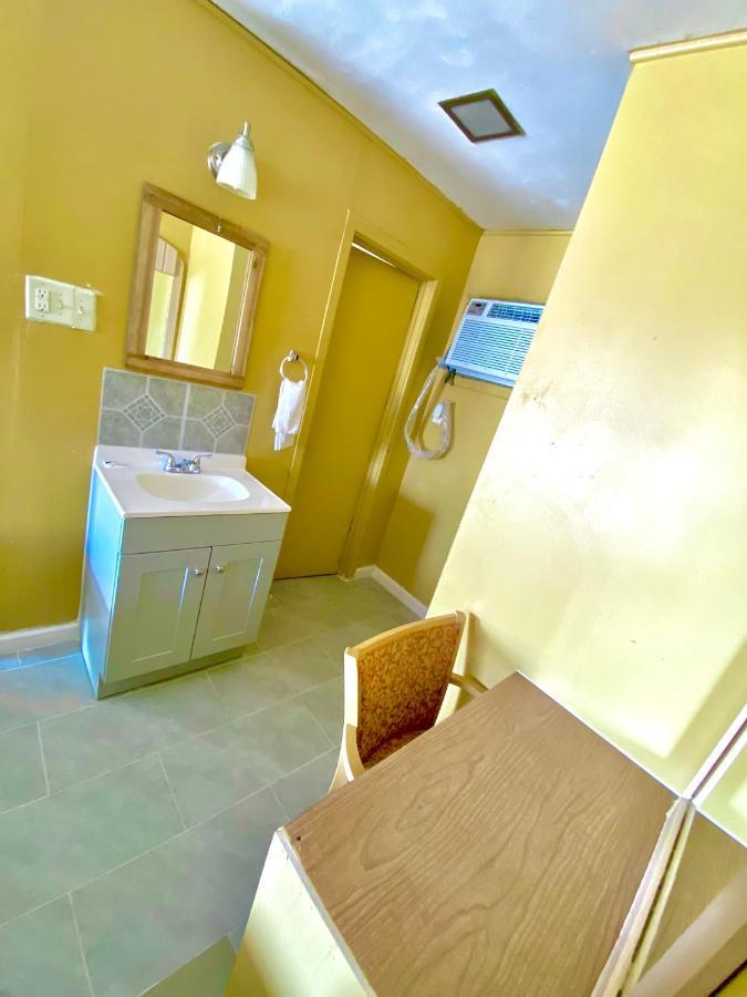 ארנזאס פאס Tropic Motel מראה חיצוני תמונה